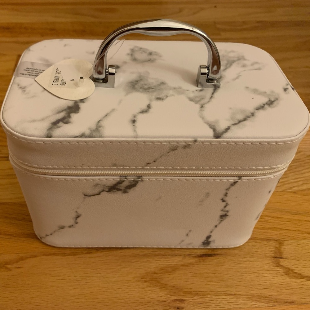 Imoshion small travel train case